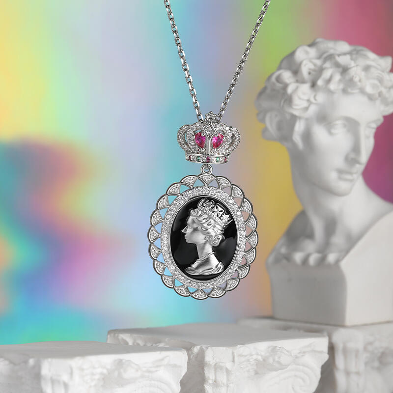 Jeulia "To Honour" Queen Elizabeth Portrait Black Enamel Sterling Silver Jewelry Set