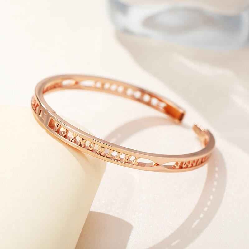 Jeulia "Be My Love" Personalized Name Sterling Silver Bracelet