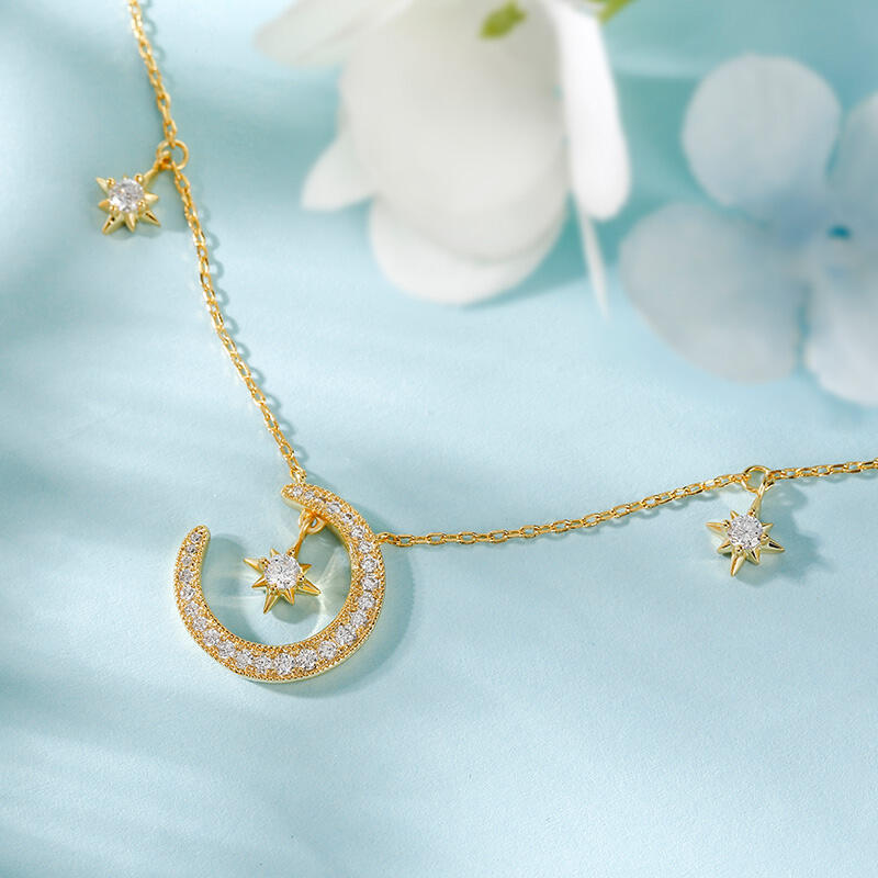 Jeulia "Moon and Star" Round Cut Sterling Silver Necklace