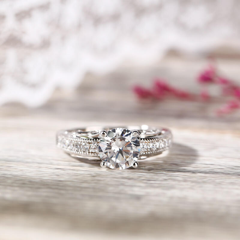 Jeulia Vintage Round Cut Sterling Silver Ring