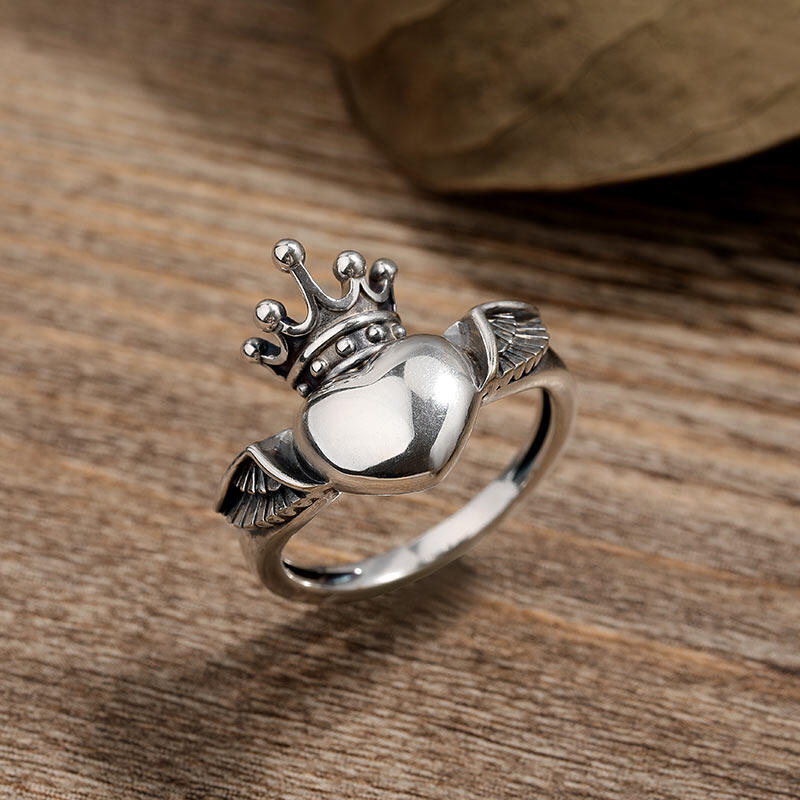 Jeulia "Wings & Crown" Heart Sterling Silver Ring
