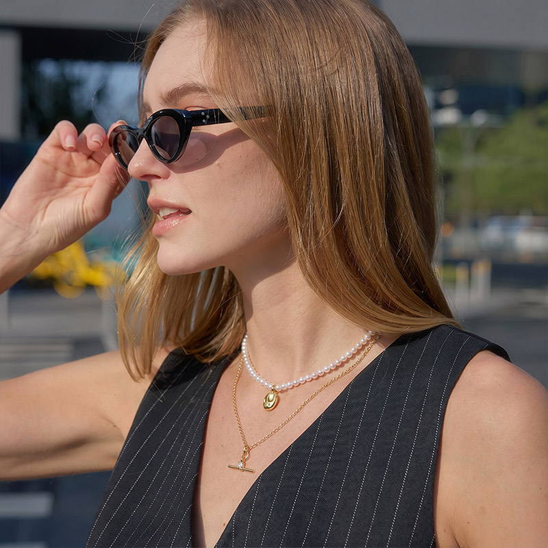 Minimalist Pearl Gold T-Bar Necklace Set