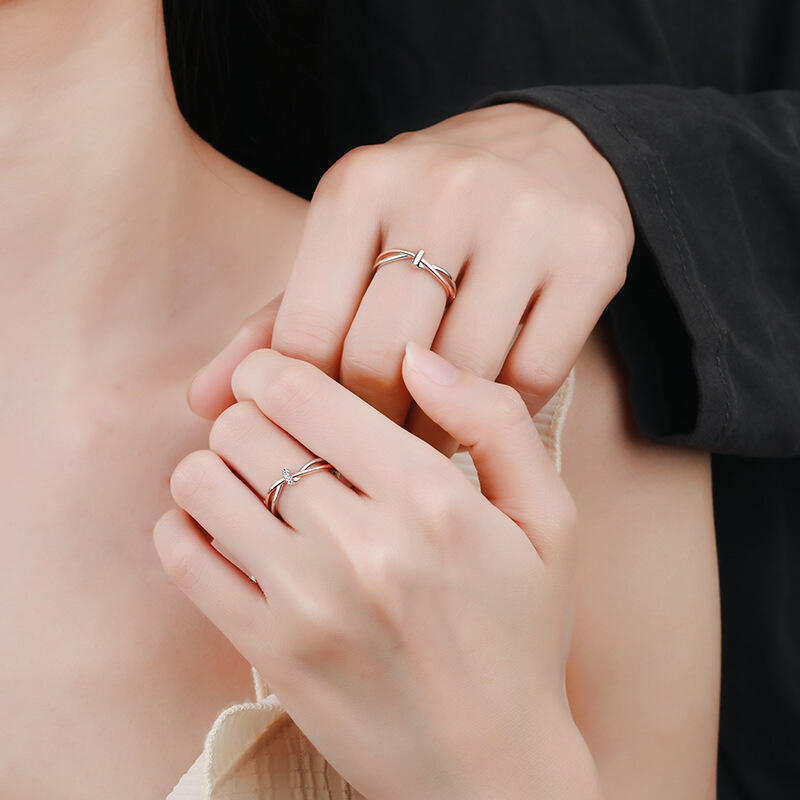 Jeulia Two Tone Knot Design Sterling Silver Adjustable Couple Rings