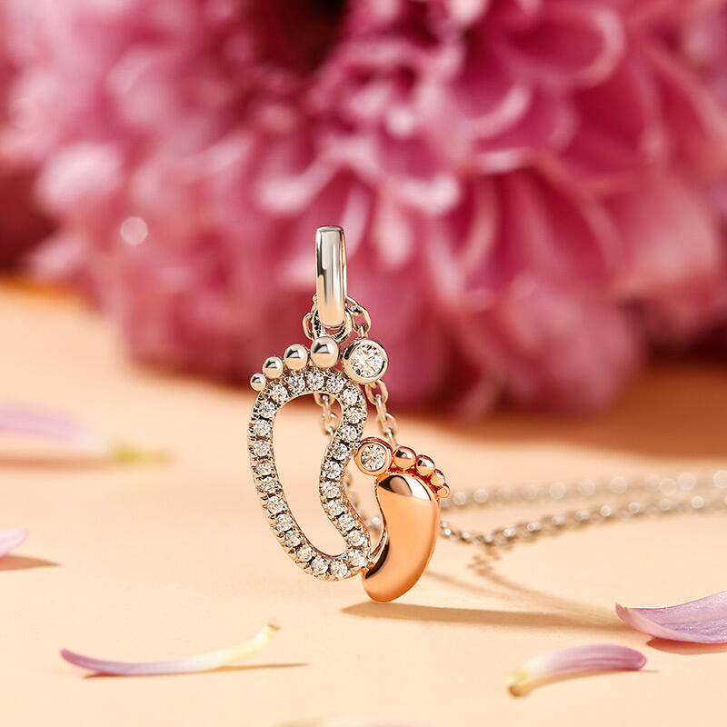 Jeulia Collana Con Pendente Piedi Mamma & Bimbo In Argento Sterling