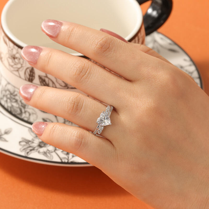 Jeulia Twist Custom Heart Cut Engagement Ring