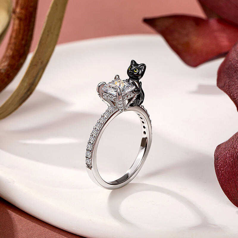 Jeulia Hug Me Anillo Gato Negro con Halo Oculto de Plata de Ley