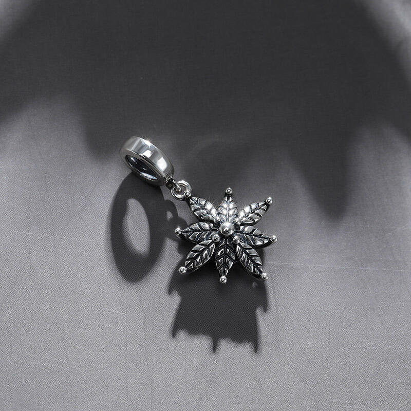 Jeulia Leaf Design Sterling Silver Charm