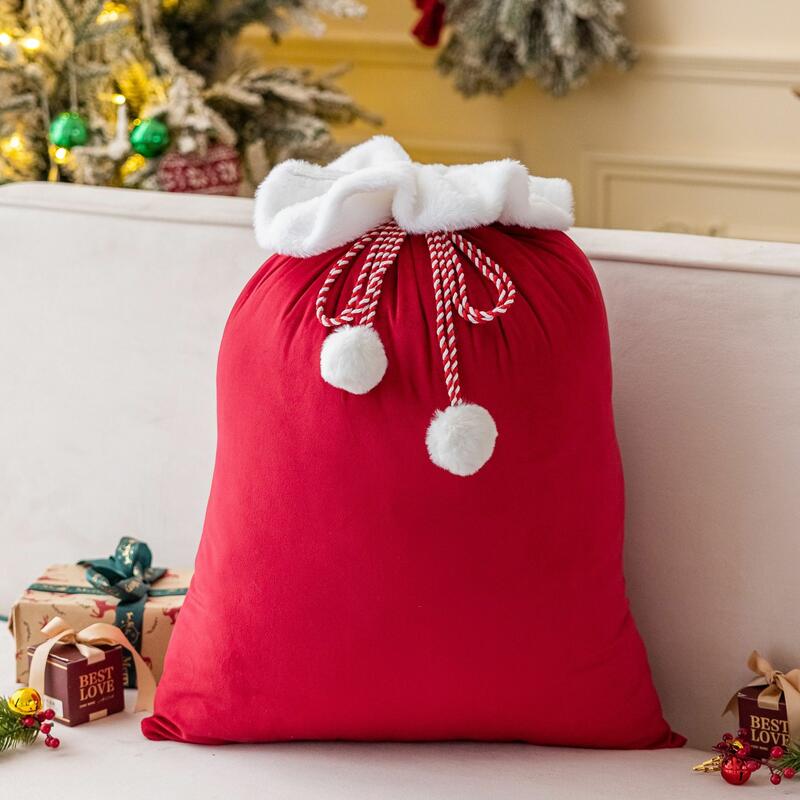 Personalisierte Weihnachtsgeschenktüten mit individuellen Namen für Kinder