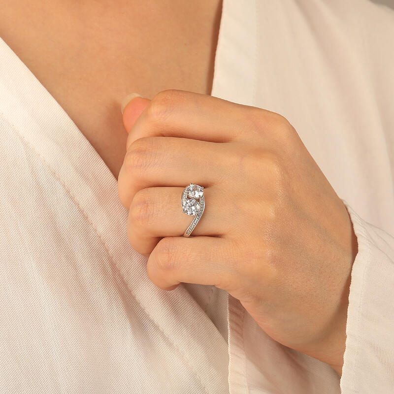 "Embracing Heart" Round Cut Side Stone Engagement Ring