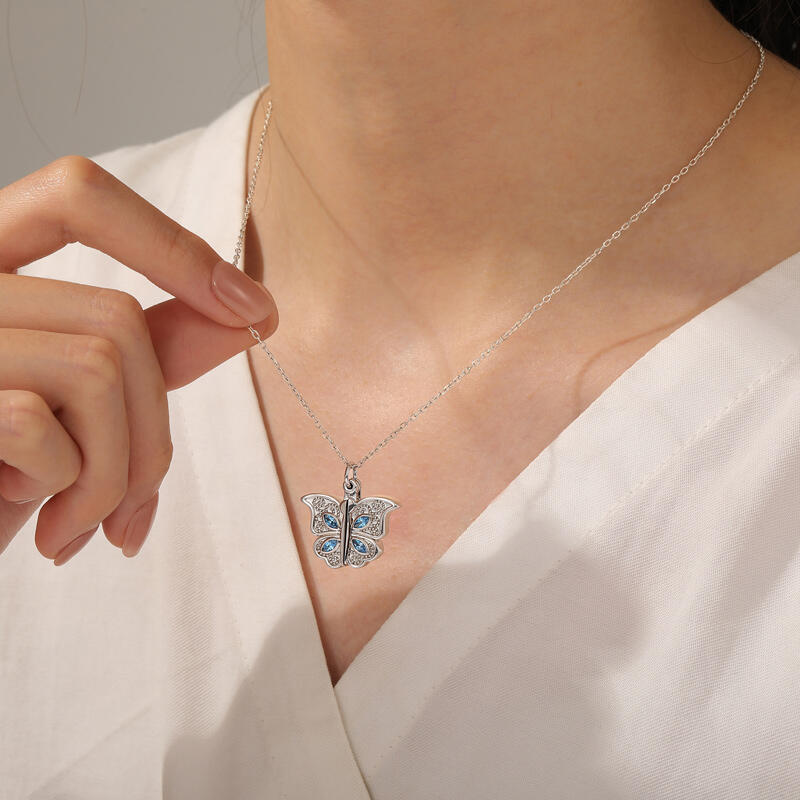 Jeulia Collar con Foto Personalizado de Plata de Ley con Corazón de Mariposa Abrible