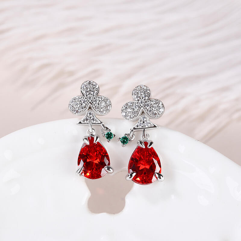 Jeulia Clubs of Poker Inspired Sterling Silver Earrings