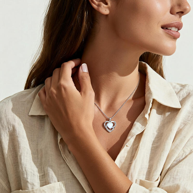 Jeulia  Collar de plata de ley con ópalo forma de corazón hermoso
