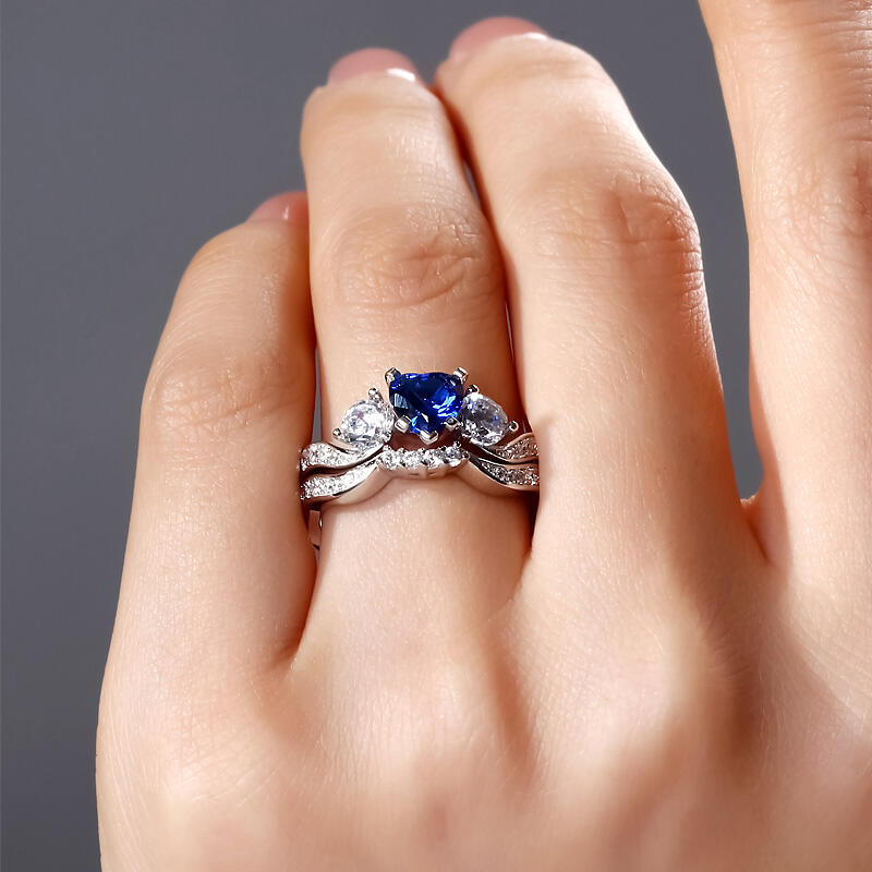 Jeulia Three Stone Heart Cut Sterling Silver Ring Set