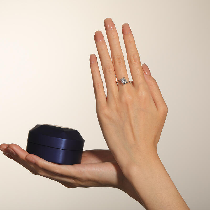 Jeulia Simple Bypass Custom Round Solitaire Ring