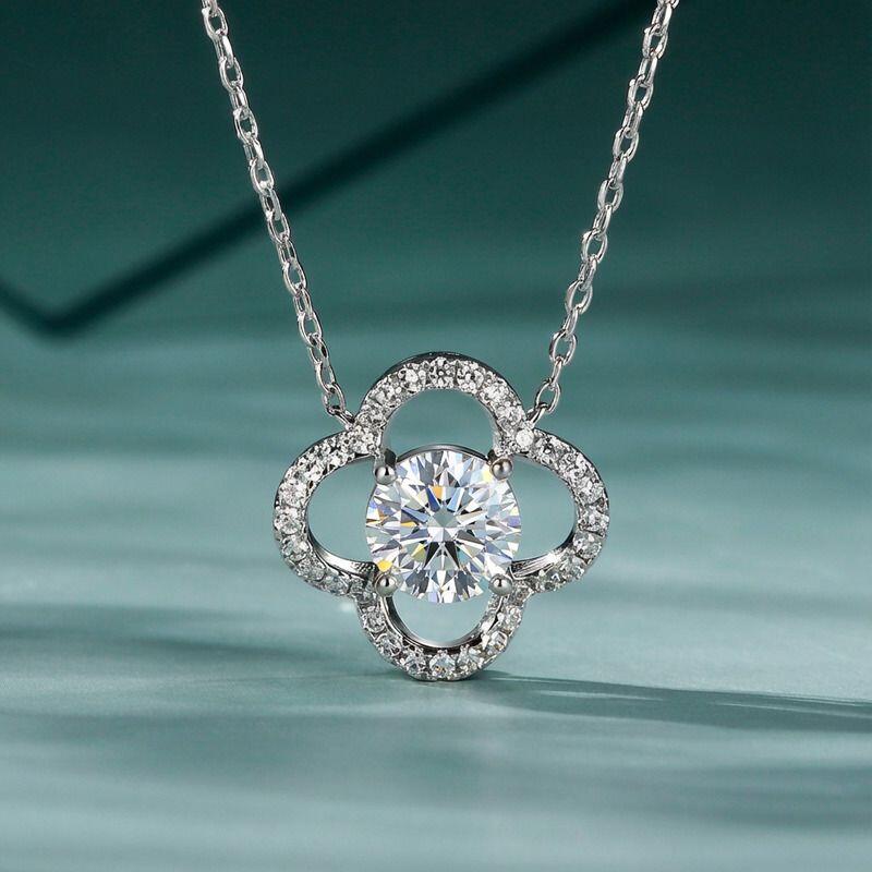 Jeulia Four Leaf Clover Round Cut Sterling Silver Necklace