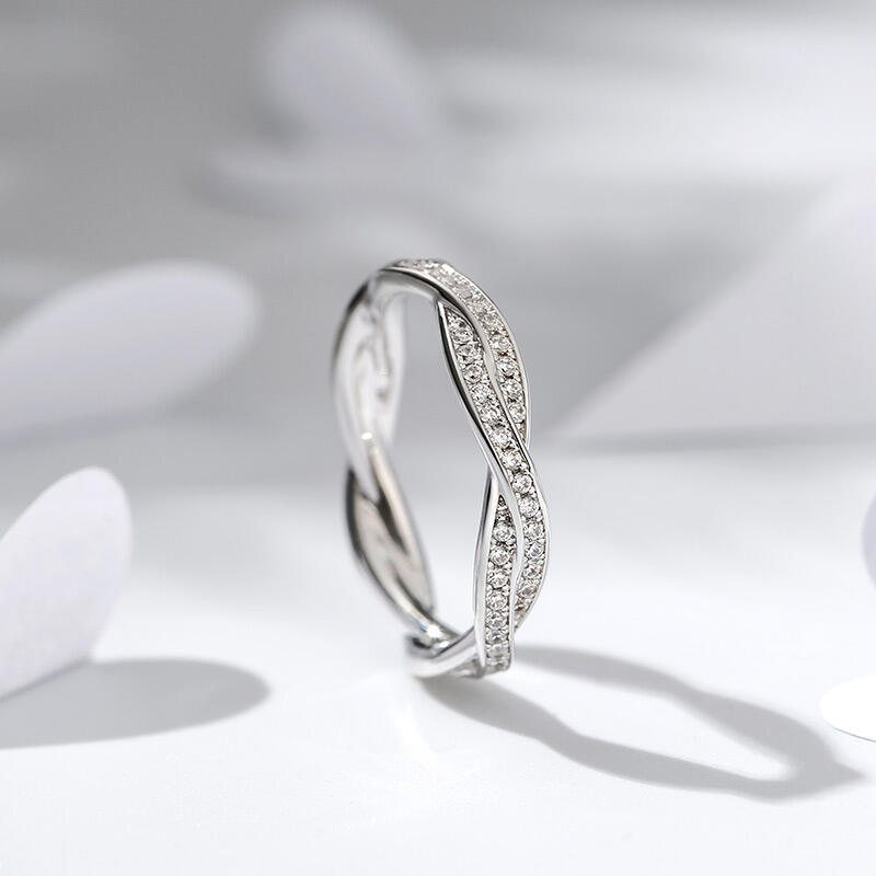 Jeulia Anillo de boda para mujer de plata esterlina con diseño simple torcido