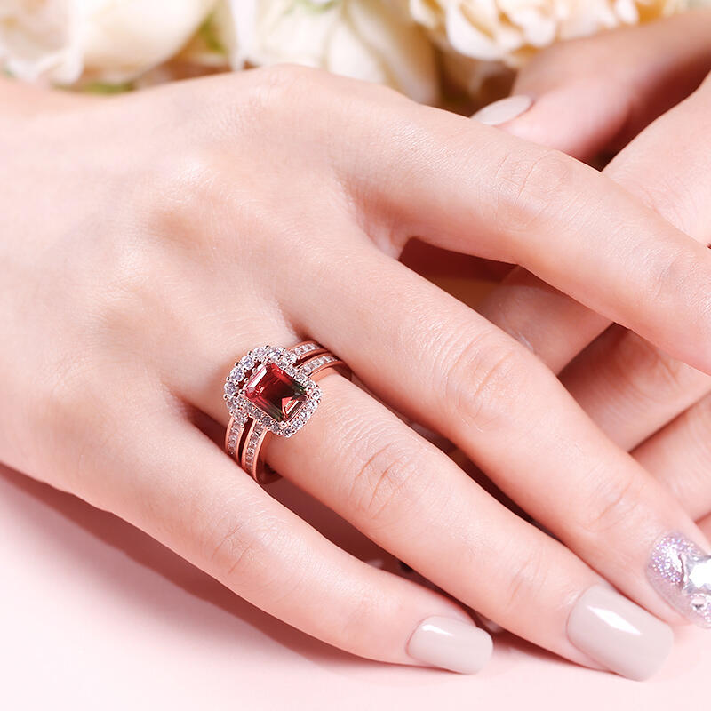 Jeulia Halo Emerald Cut Sterling Silver Watermelon Ring Set