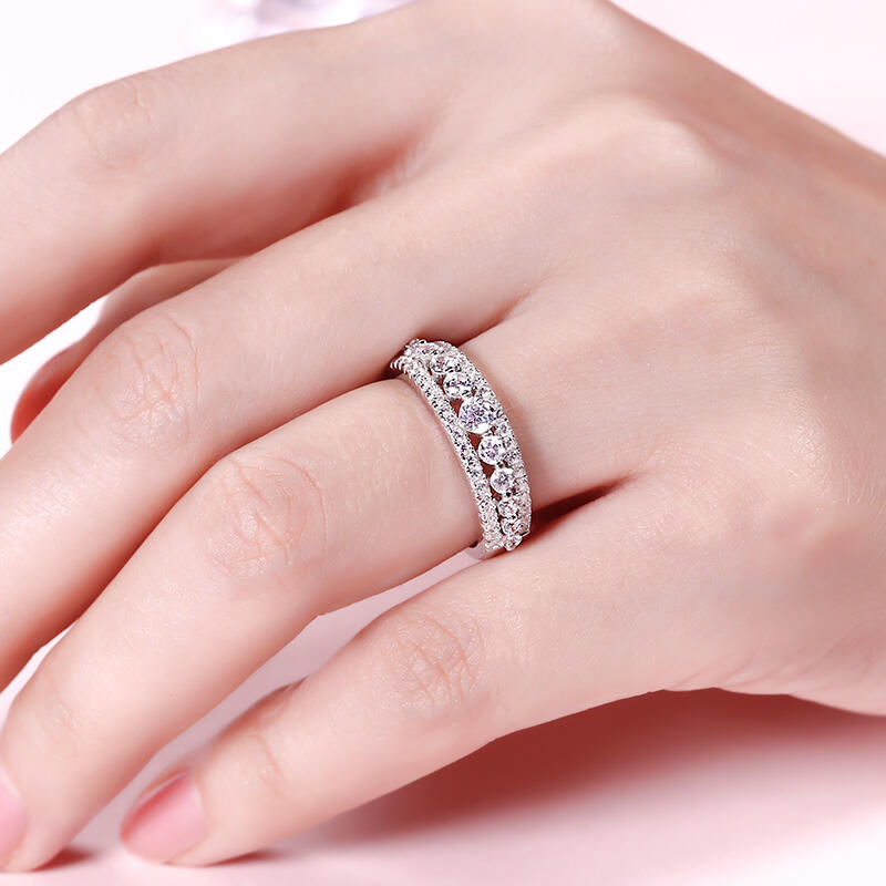 Jeulia Classic Round Cut Sterling Silver Women's Band