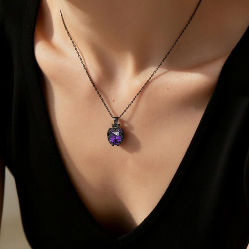 Jeulia Hug Me "Kiss the Night" Black Bat Oval Cut Sterling Silver Necklace