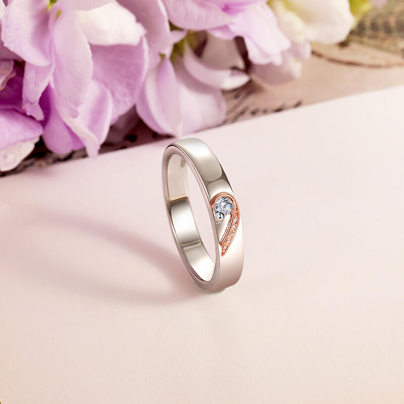 Jeulia Alianza de Boda para Mujer Corazón Dos Tonos de Plata de Ley