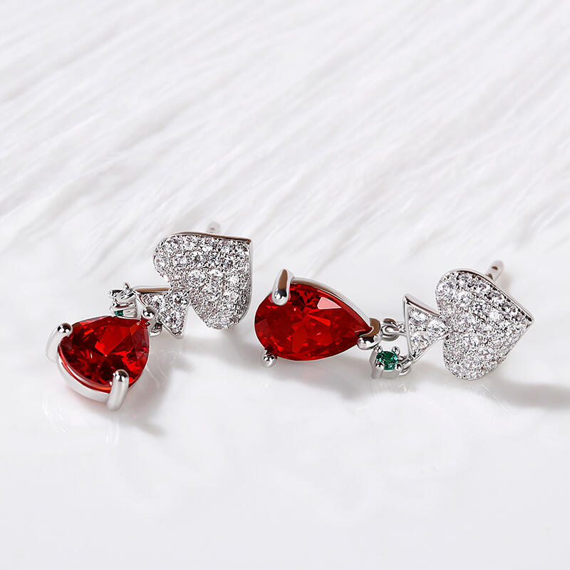 Jeulia Spade of Poker Inspired Sterling Silver Earrings