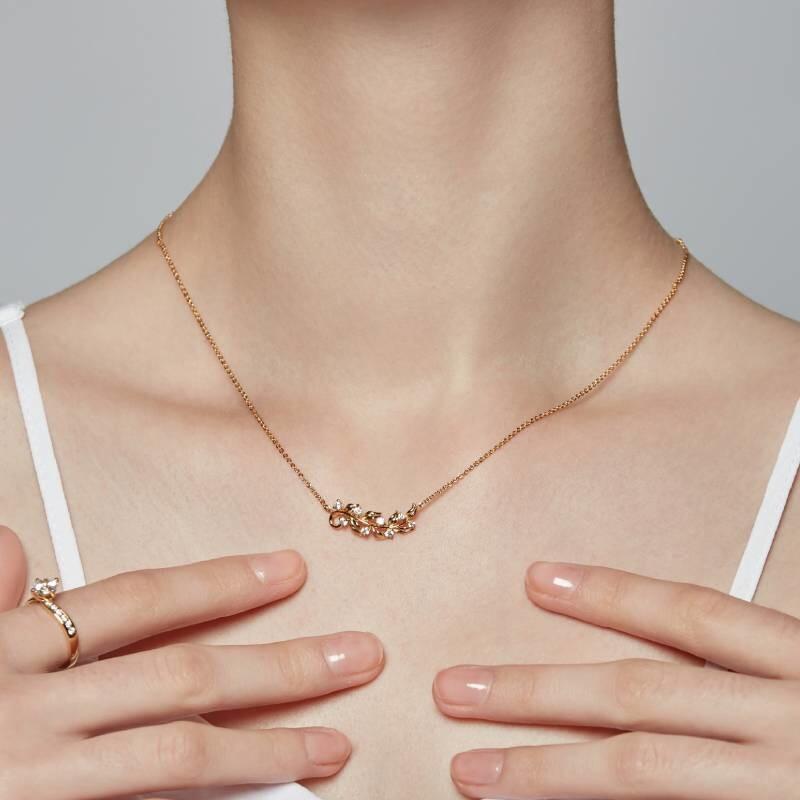 "The Branch Bud Of Love" Round Cut Necklace