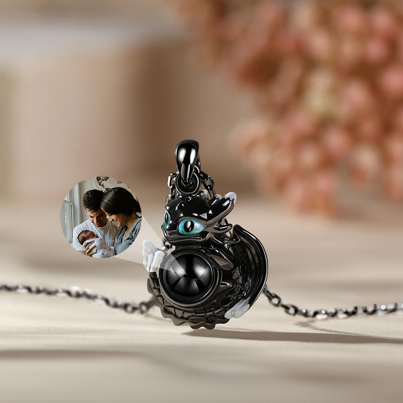 Jeulia Collar de Lindo Dragón Plata de Ley con Proyección de Foto Personalizada