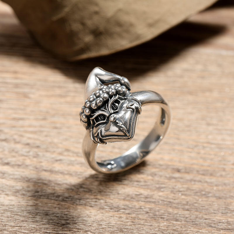 Jeulia "Christmas Monster" Sterling Silver Ring