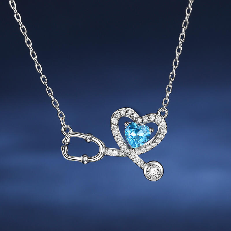 Jeulia Collar Personalizado de Plata de Ley con Diseño de Estetoscopio en Forma de Corazón