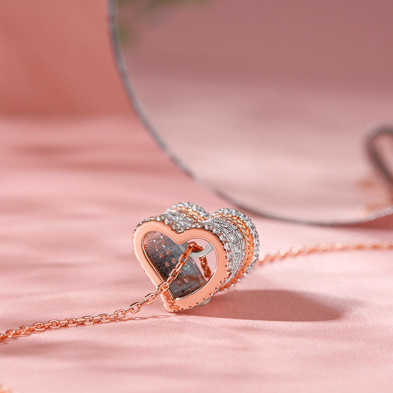 Jeulia Collar con corazón de logotipo de plata de ley