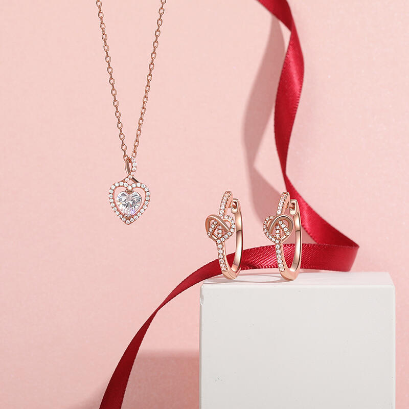 Jeulia Custom Infinite Heart Necklace for Love