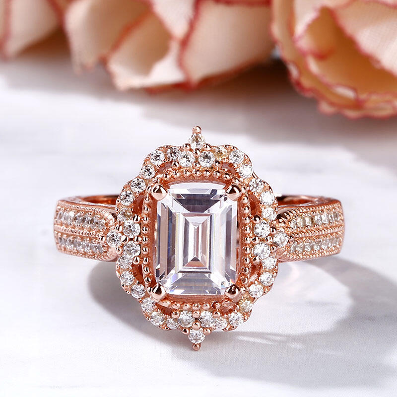 Jeulia Vintage Halo Emerald Cut Sterling Silver Ring