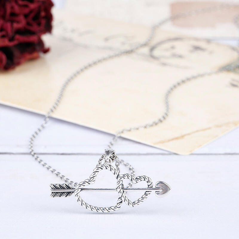 Jeulia Arrow and Heart Necklace