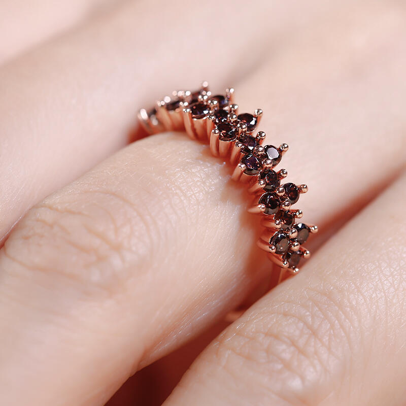 Jeulia Anillo con diseño simple de corte redondo de plata esterlina de mujeres