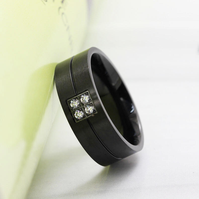 Jeulia Bague Homme Classique Noir en Acier au Titane