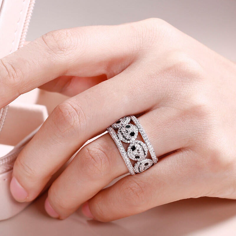 Jeulia "Living Skeleton" Skull Design Sterling Silver Band