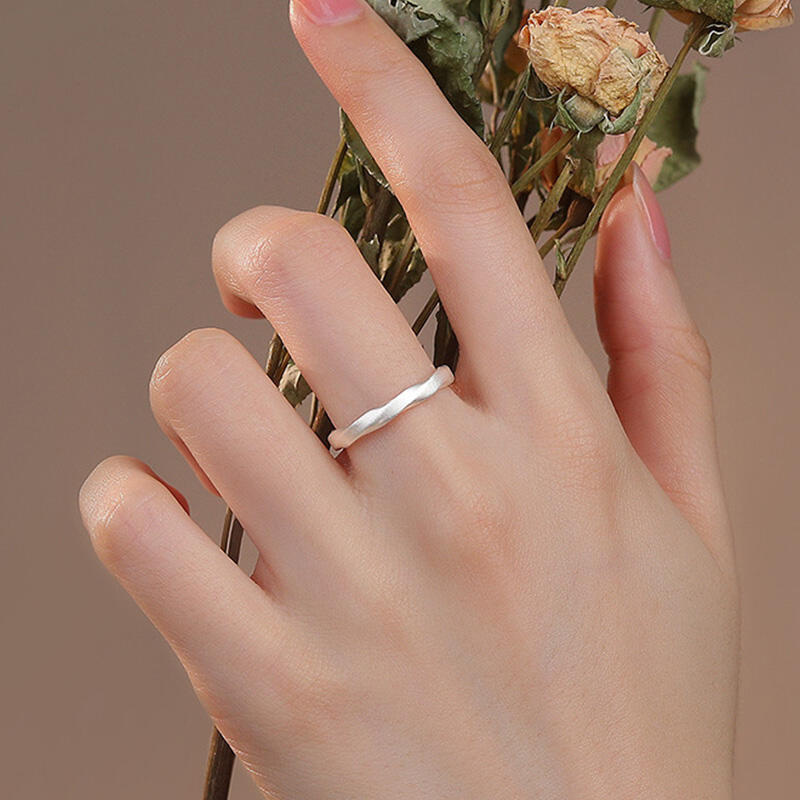 Jeulia Twist Texture Matte Sterling Silver Adjustable Women's Band