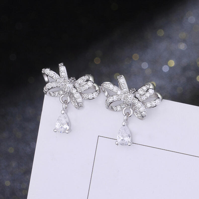 Jeulia Bowknot Pear Cut Drop Earrings