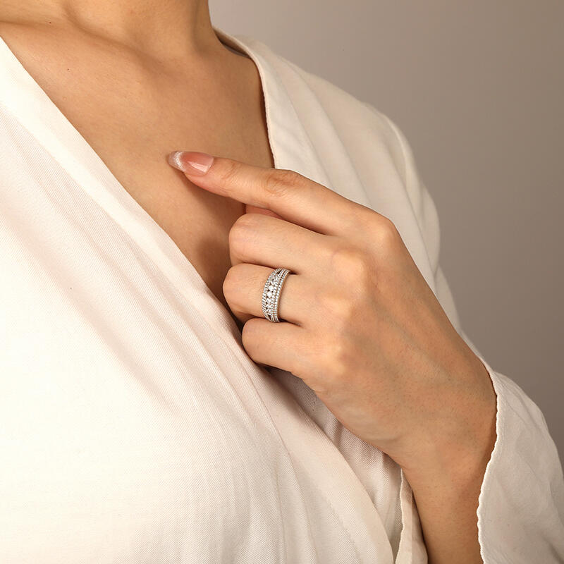 "Mi Amor" Classic Wedding Ring