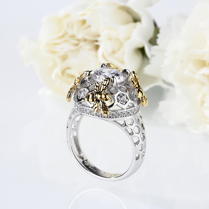 Jeulia Two Tone Bee Honeycomb Round Cut Sterling Silver Ring