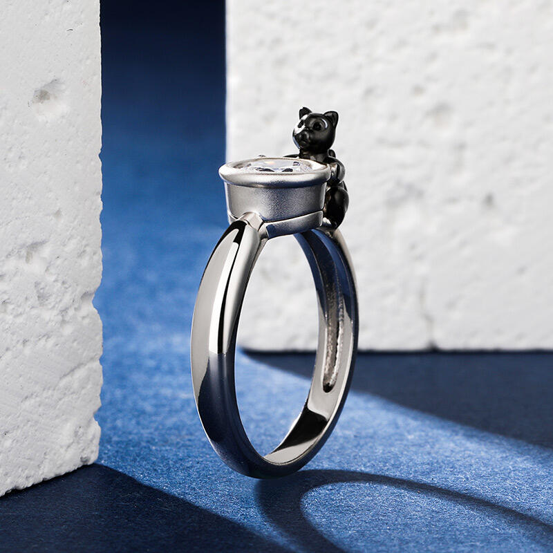 Jeulia Hug Me "Death Witness" Black Cat Round Cut Sterling Silver Ring