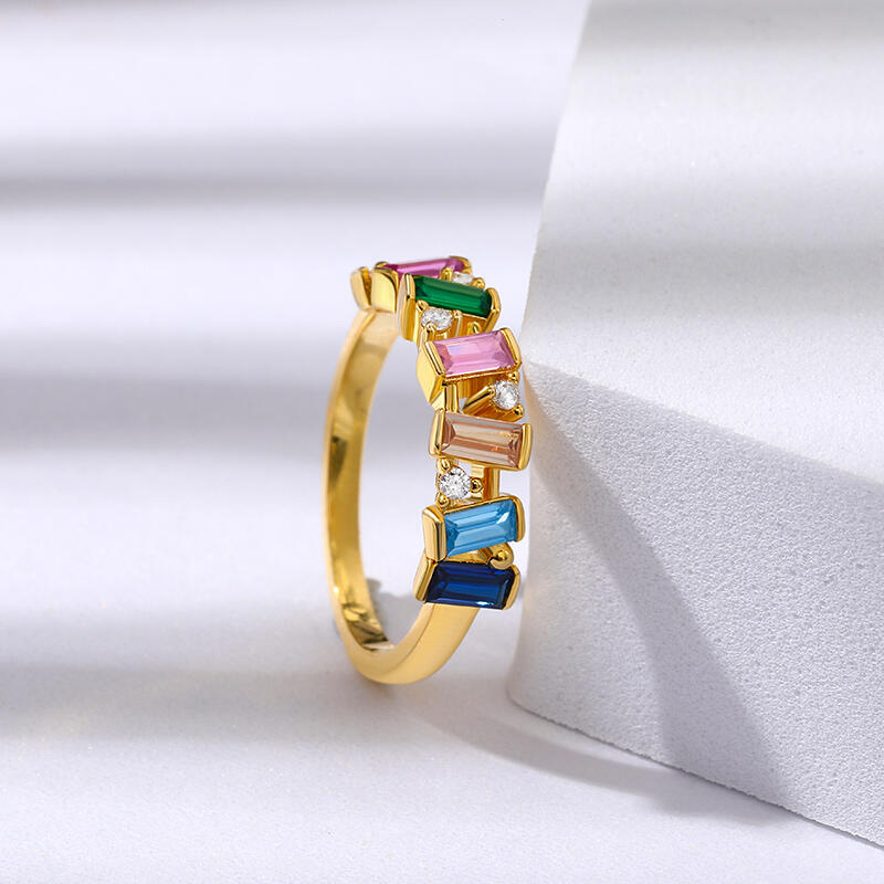 Jeulia Anillo con piedras multicolores de corte esmeralda de plata de ley