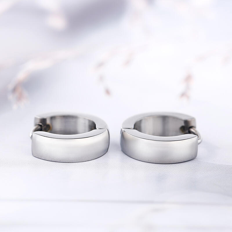 Jeulia Simple Men's Stainless Steel Hoop Earrings