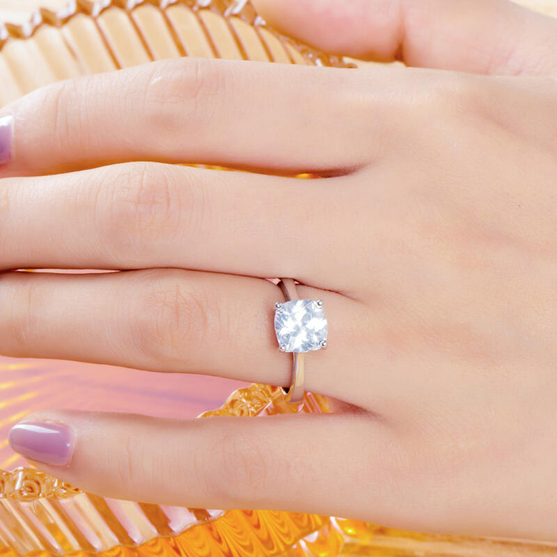 Jeulia Classic Solitaire Cushion Cut Sterling Silver Engagement Ring