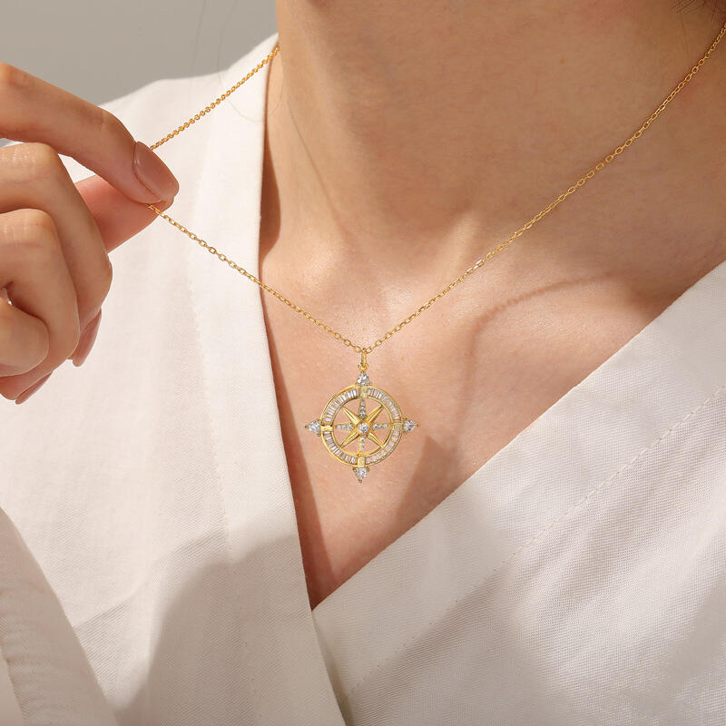 Jeulia Compass Pendant Necklace Sterling Silver