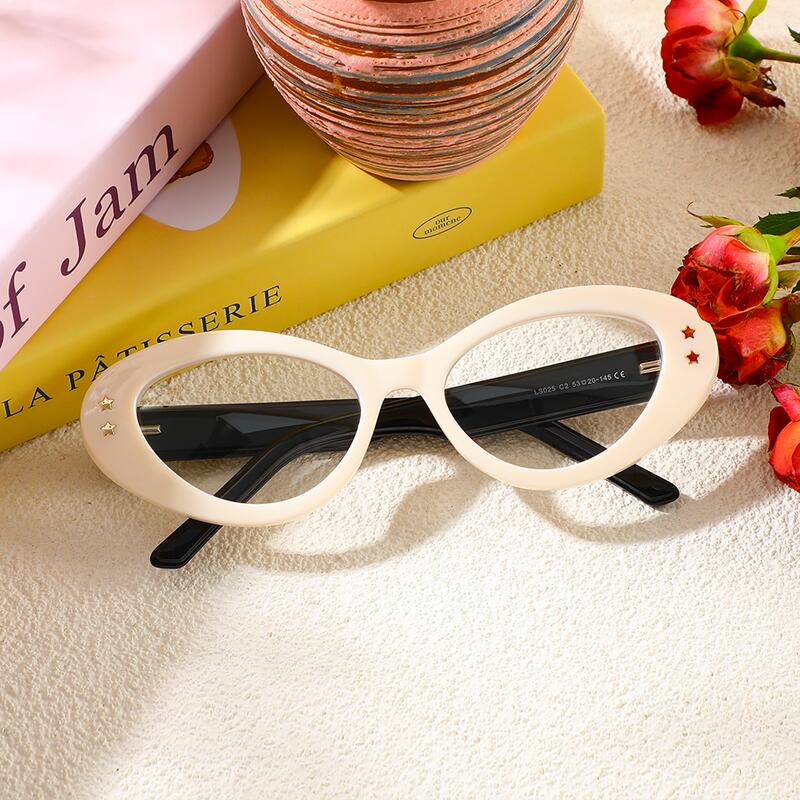 Lunettes de Vue Beck Cat Eye Blanche 