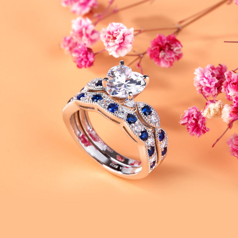 Juego De Anillos Con Corte De Corazón Milgrain