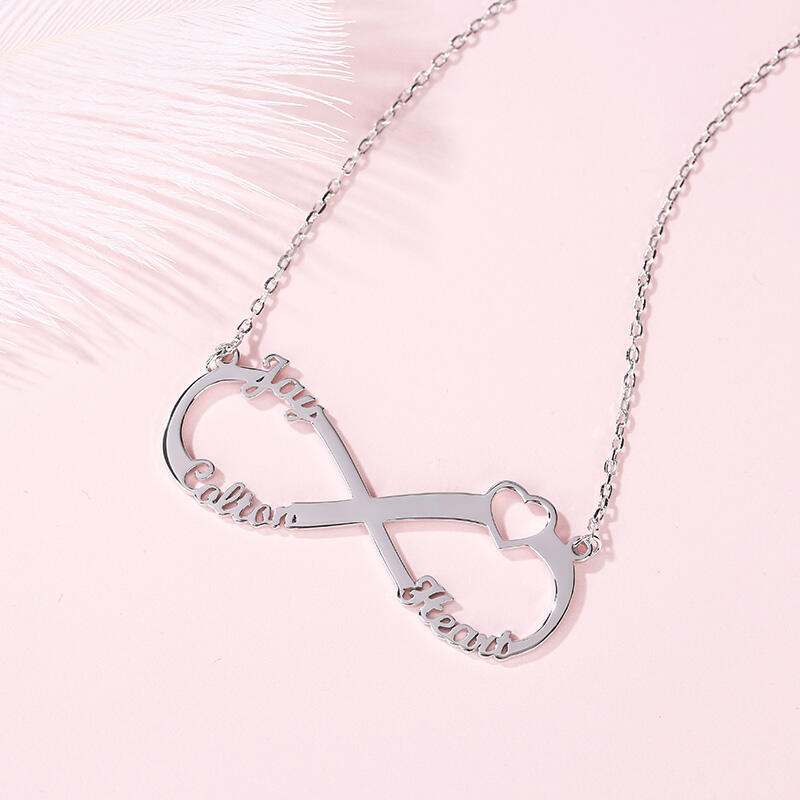 Jeulia Collar Con Forma De Corazón De Tres Nombres De Infinito En Plata De Ley