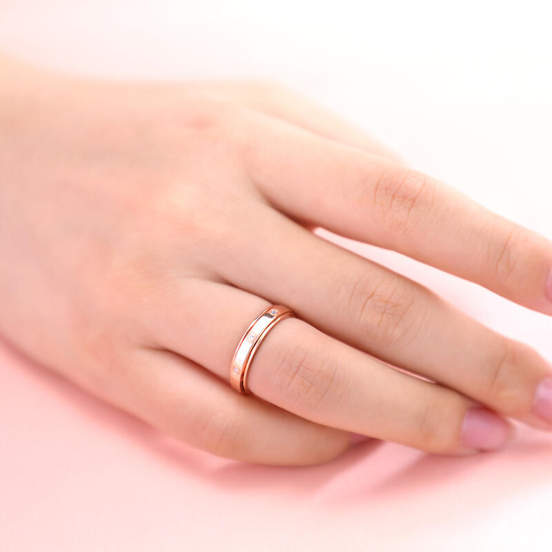 Jeulia Rotatable Round Cut Sterling Silver Spinner Women's Band