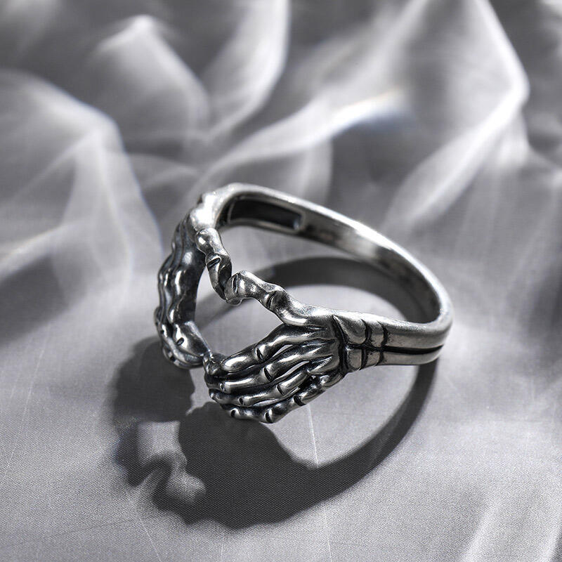 Jeulia "Loyalty and Love" Claddagh Sterling Silver Men's Ring